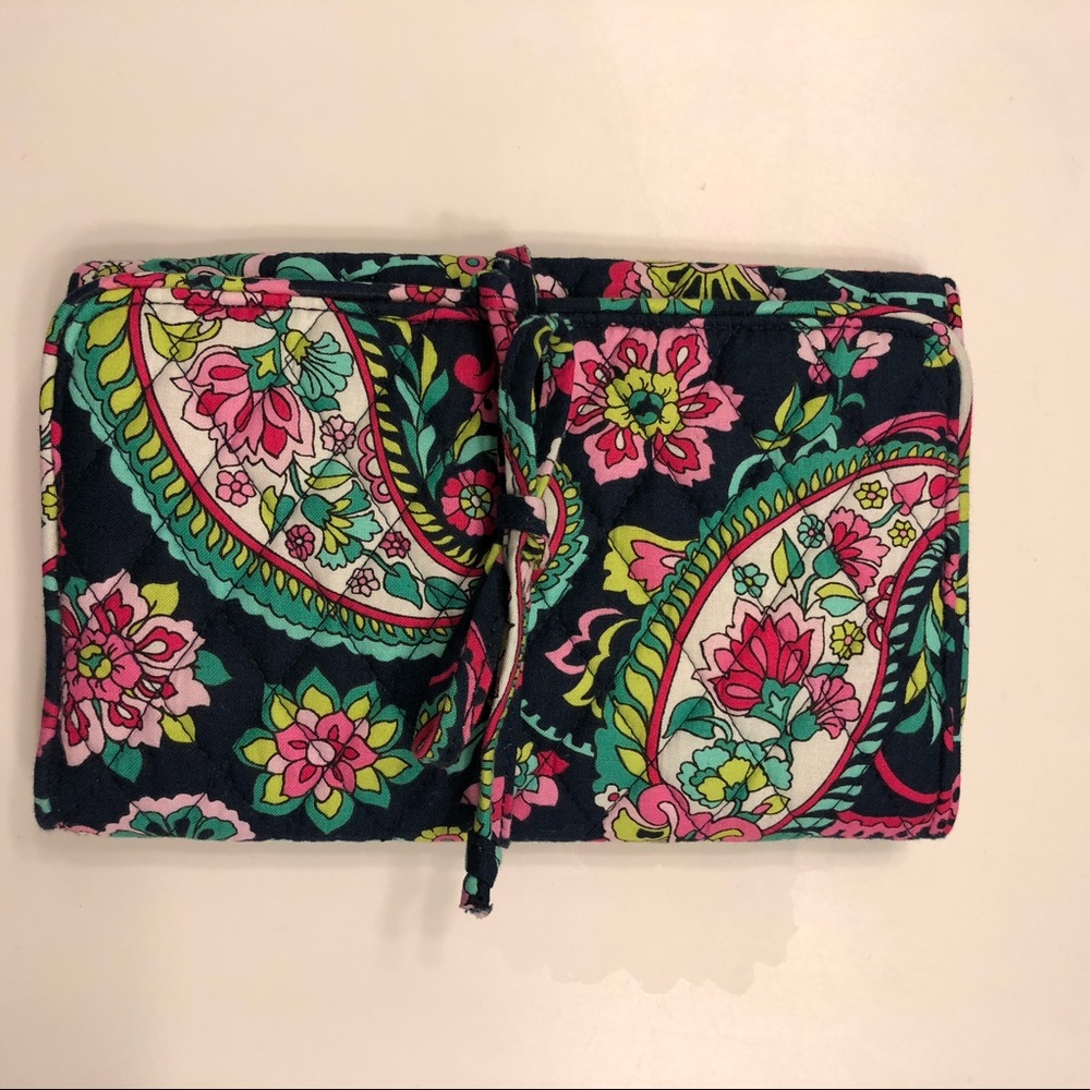 Vera Bradley All Wrapped Up Petal Paisley